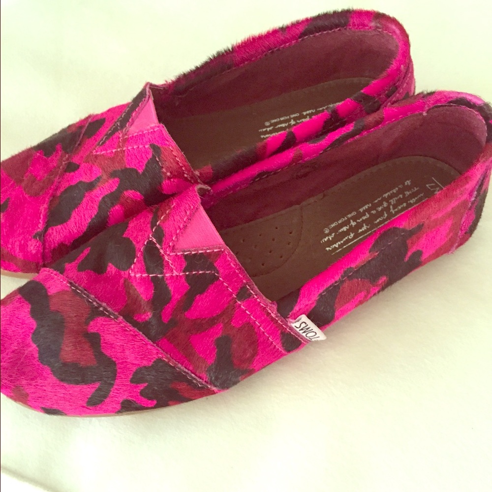 TOMS Limited Edition shoes